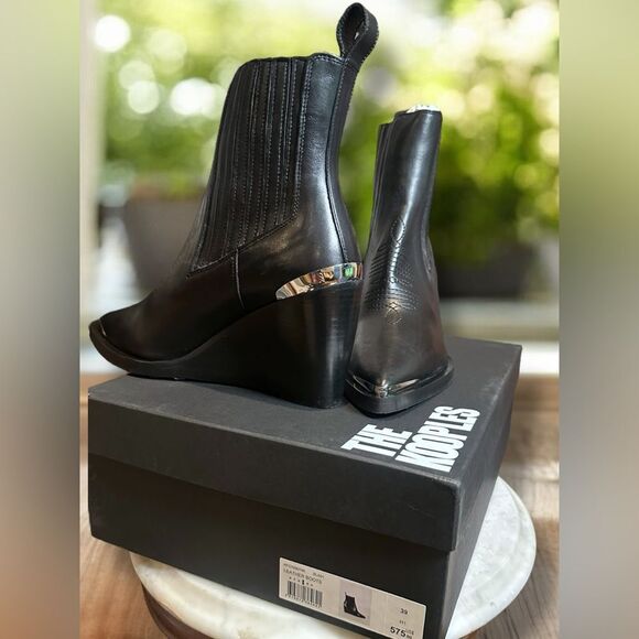 NWT! The KOOPLES $575 Topstiched Leather Wedge Ankle Boots Silver Detail EU 39 - Picture 3 of 16